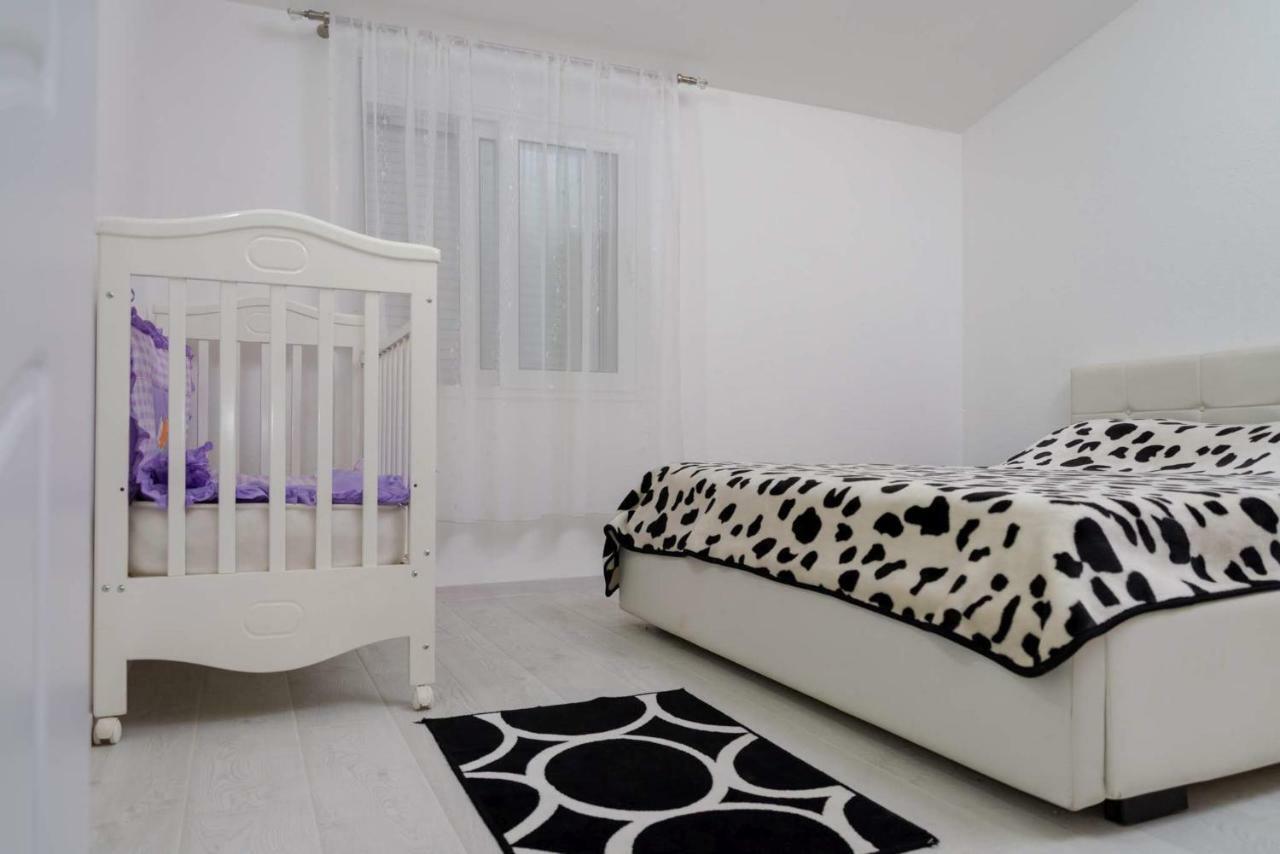 Apartman Mona Podgorica Exterior photo
